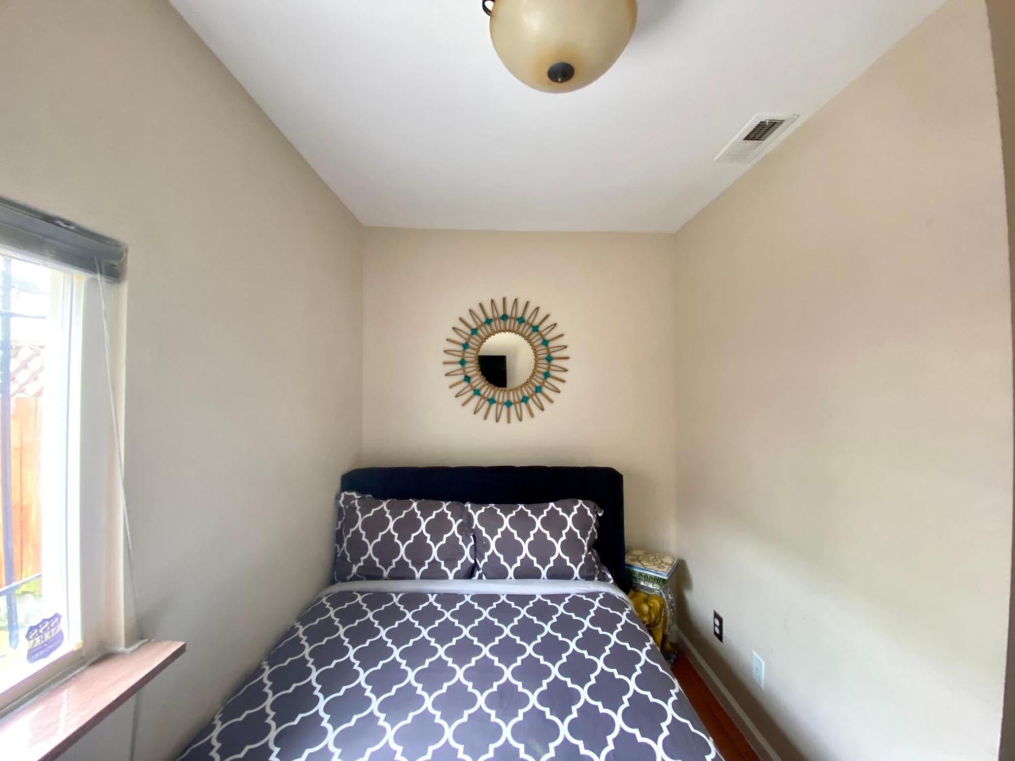 Historic Townhouse Oasis With En-Suite Bathroom Filadelfia Esterno foto
